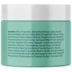 Textura cremosa de la crema M3 Naturals, ideal para masajes que cuidan la piel.
