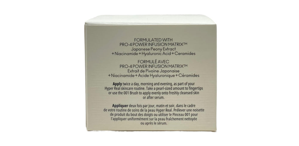 MAC Hyper Real SkinCanvas Balm uso diario para una piel más suave.