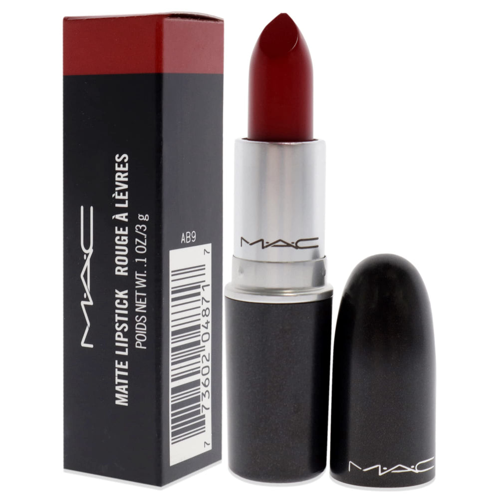 MAC Labial Mate, acabado mate y definición controlada.
