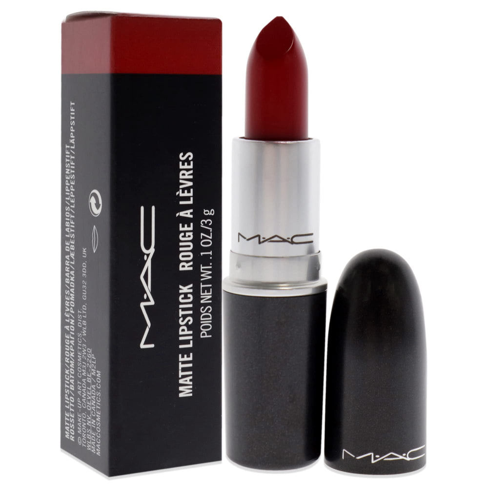 MAC Labial Mate 612 Rojo Ruso, textura cremosa que desliza.
