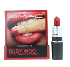 MAC Little Lipstick Ruby Woo frente, rojo intenso para un look clásico.