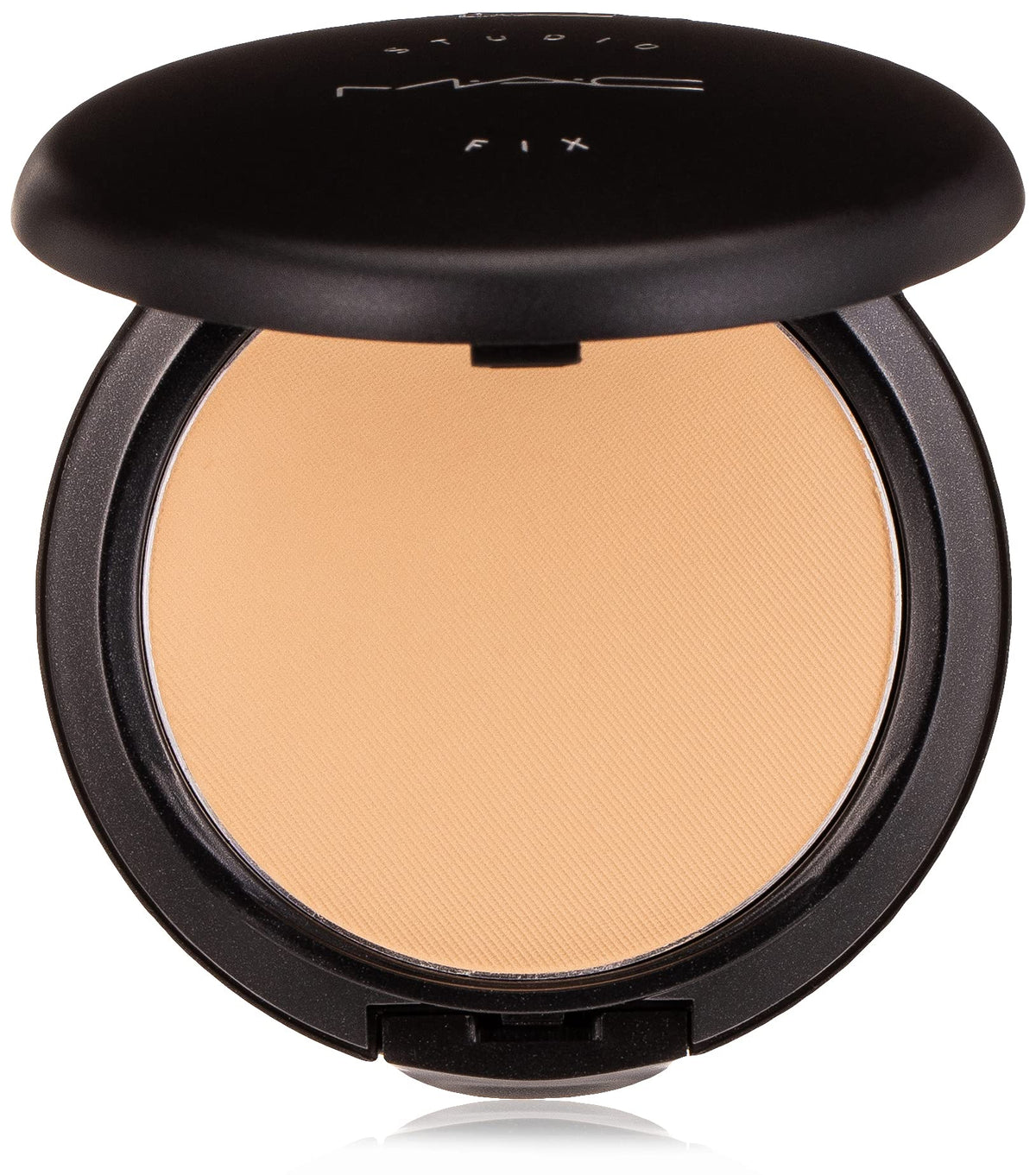 MAC Studio Fix Polvo compacto mate para un acabado suave y uniforme.