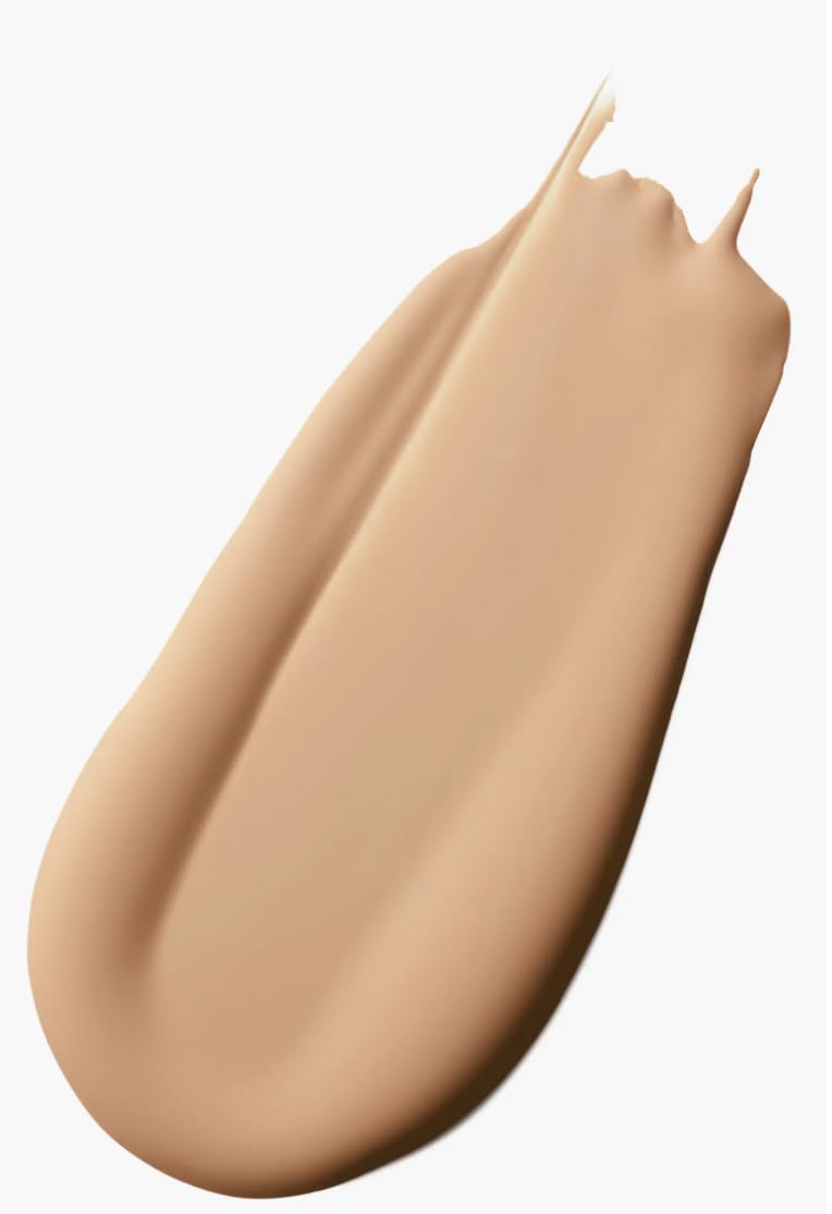 MAC Studio Radiance Serum, textura suave que suaviza líneas y poros.