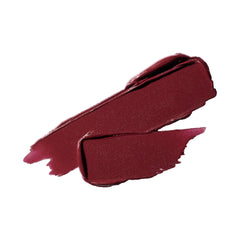 Macximal Silky Matte Diva, aplicación suave para un look preciso.