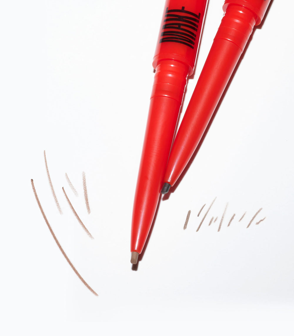 MAKE Beauty Nano Brow uso diario para realzar contornos sutiles.