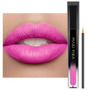 MAKI YIKA labial rosa mate, diseño elegante para uso diario.