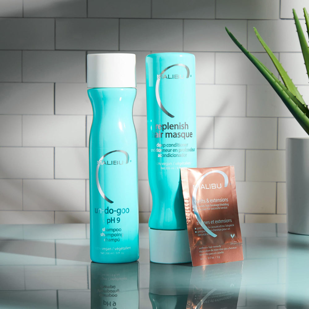 Malibu C Replenish funciona para todo tipo de cabello, mejorando manejo y brillo.