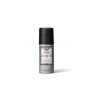 Maria Nila Mousse Volumen: aporta cuerpo sin sensación pegajosa.