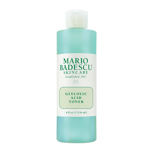 Mario Badescu Glycolic Acid Toner, botella frontal, promueve brillo suave en la piel.