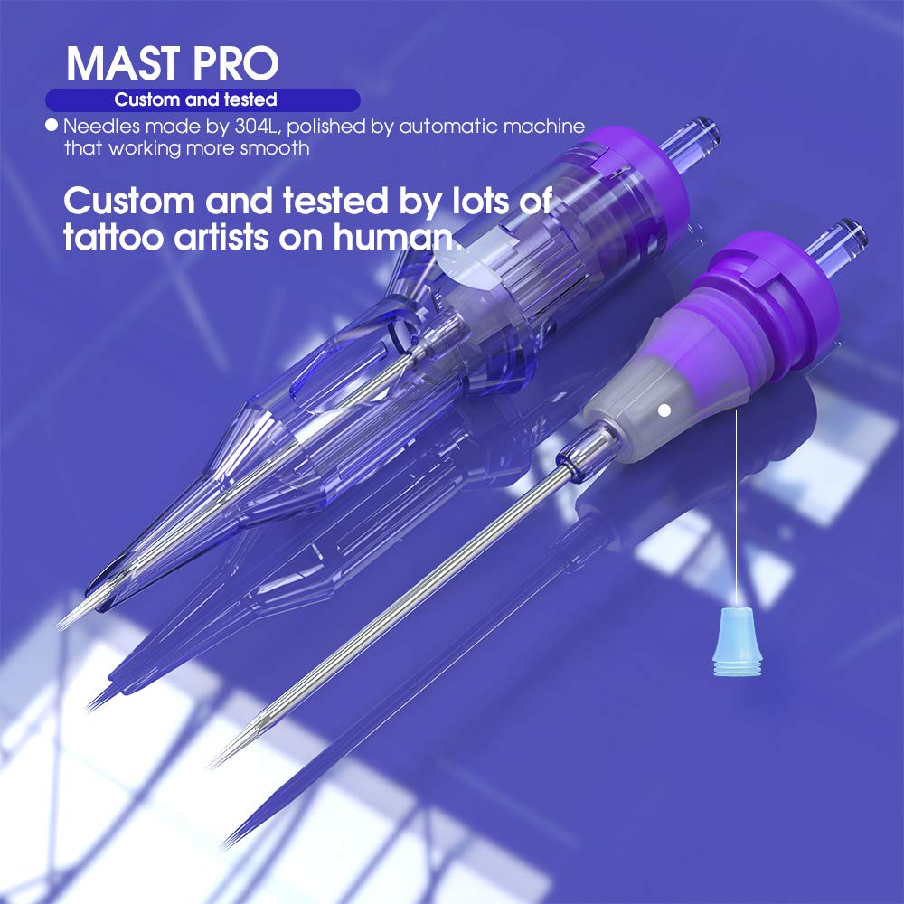 Delineado de labios con Mast Pro SMP para líneas nítidas.