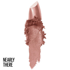 Maybelline Color Sensational labial textura cremosa, deslizamiento suave para uso diario.