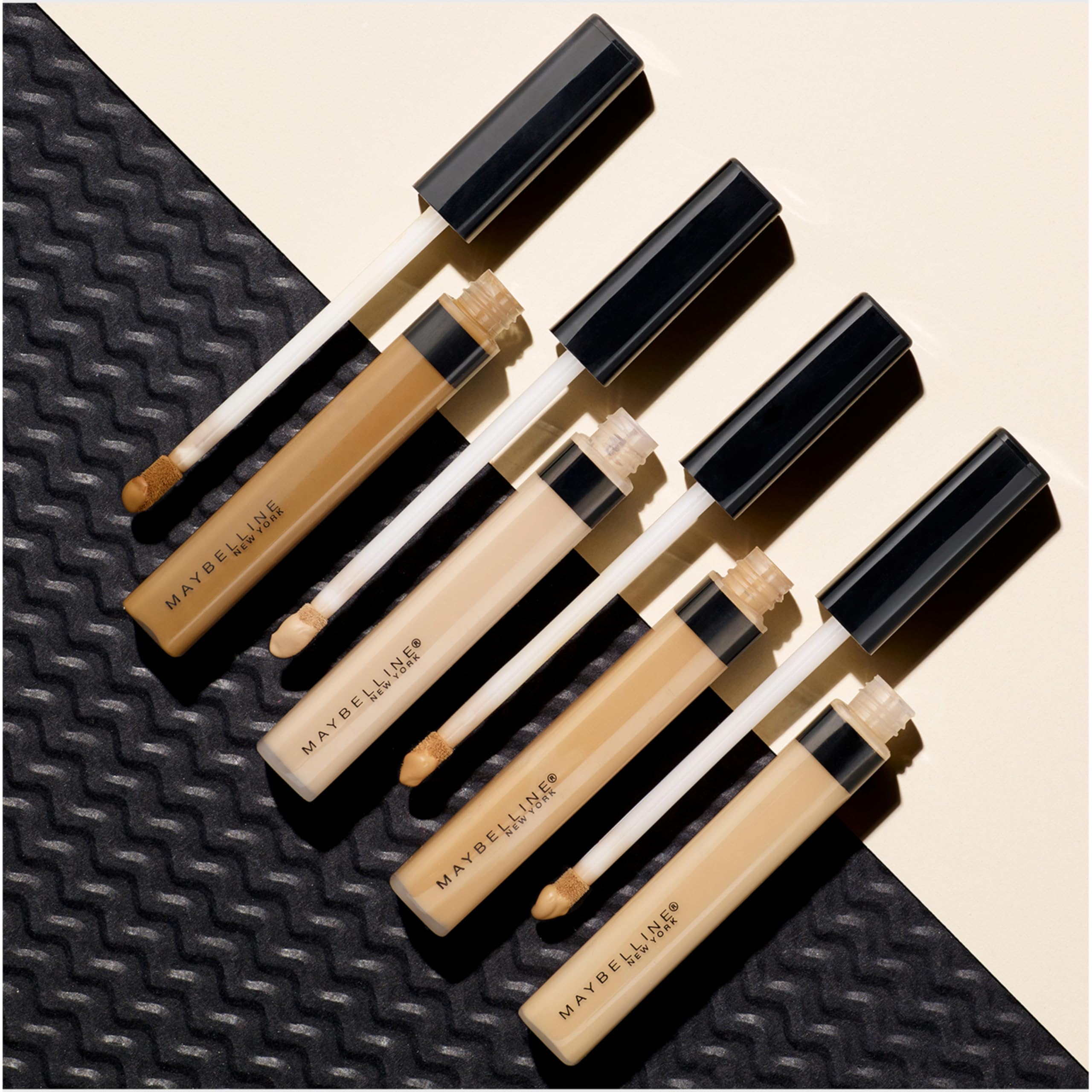 Maybelline Fit Me Concealer Sand 20: acabado libre de grasa ideal para piel mixta.