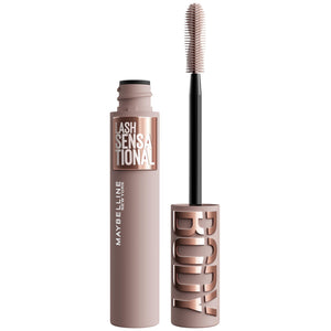 Maybelline Lash Sensational Body Mascara: envase elegante con curva para pestañas definidas.