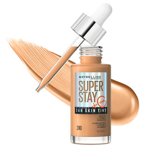 Maybelline Skin Tint 24h: aplicación suave para un acabado natural y duradero.