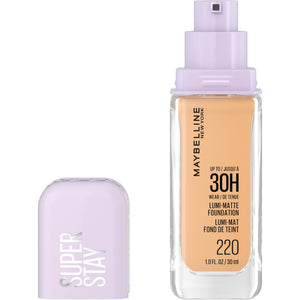 MAYBELLINE Super Stay Lumi-Matte: base liviana, aplicación para tono uniforme y natural