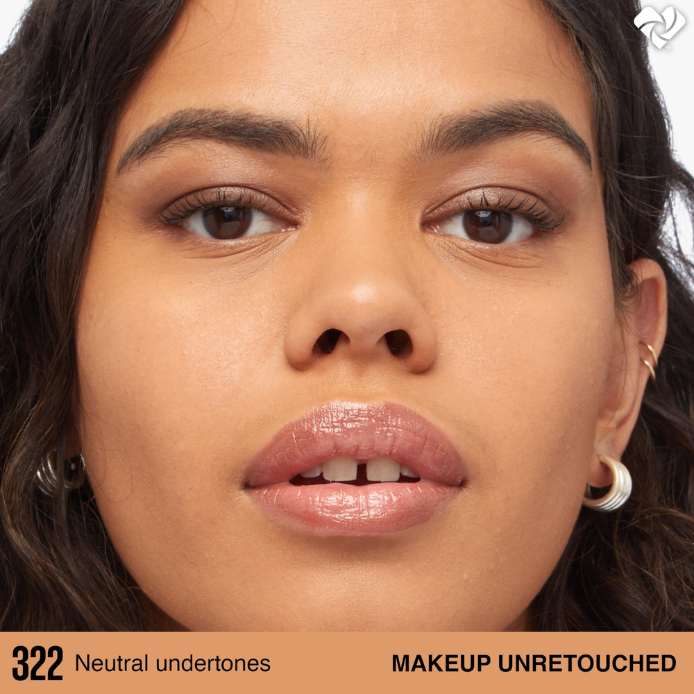 Textura ligera de Maybelline Lumi-Matte al tacto suave