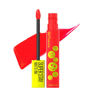 Maybelline Super Stay Matte Ink con aplicador en flecha para aplicación precisa y duradera.