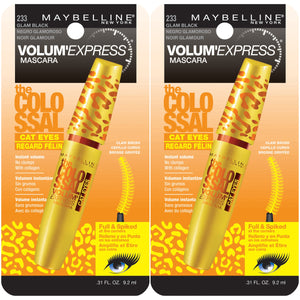 Maybelline Volum' Express Colossal Cat Eyes con brocha garra para volumen instantáneo.