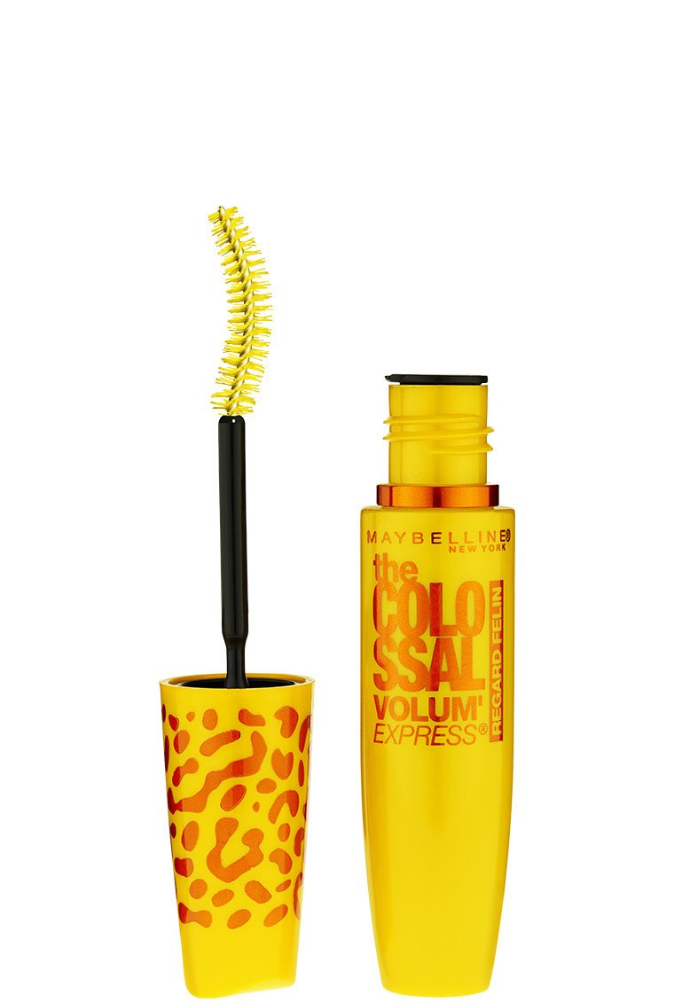 Maybelline Volum' Express Colossal Cat Eyes define esquinas felinas para un look intenso.