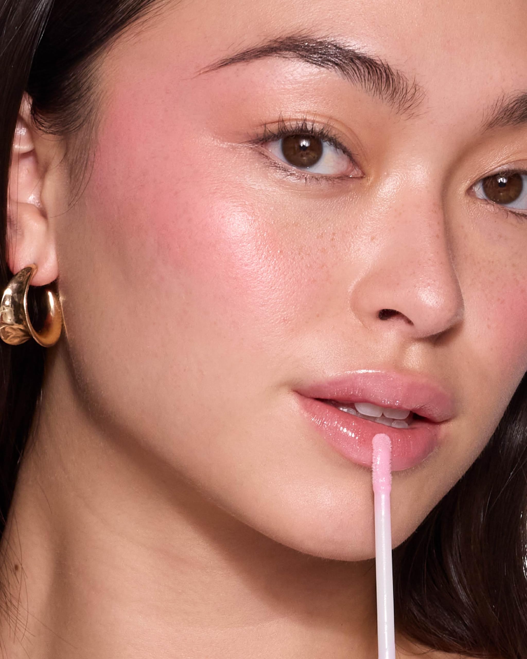 MCoBeauty Lip Lights Shine Gloss brillo de vidrio para un look pulido