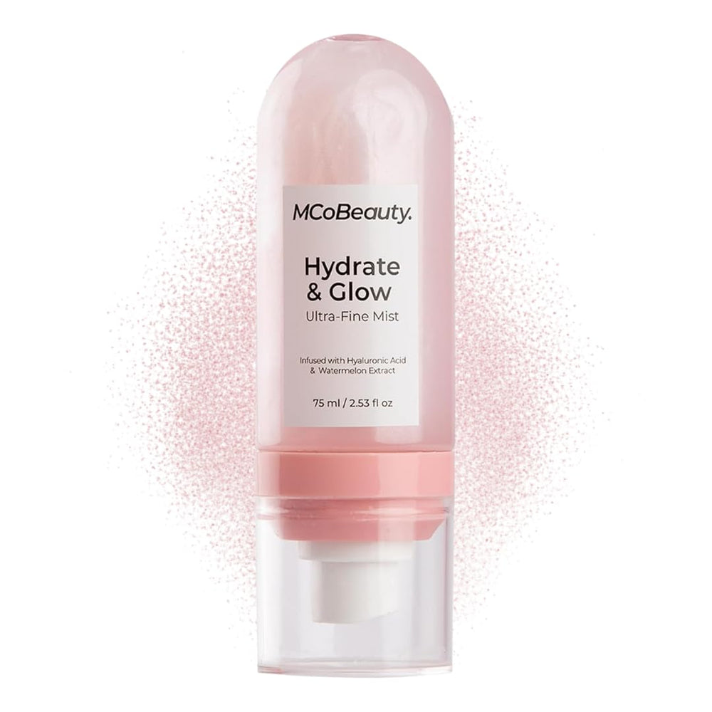 MCoBeauty bruma ultrafina hidrata el rostro con brillo suave.