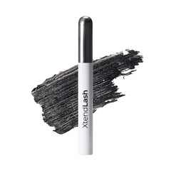 Pestañas definidas con Xtendlash de MCoBeauty tras aplicar la máscara tubing.