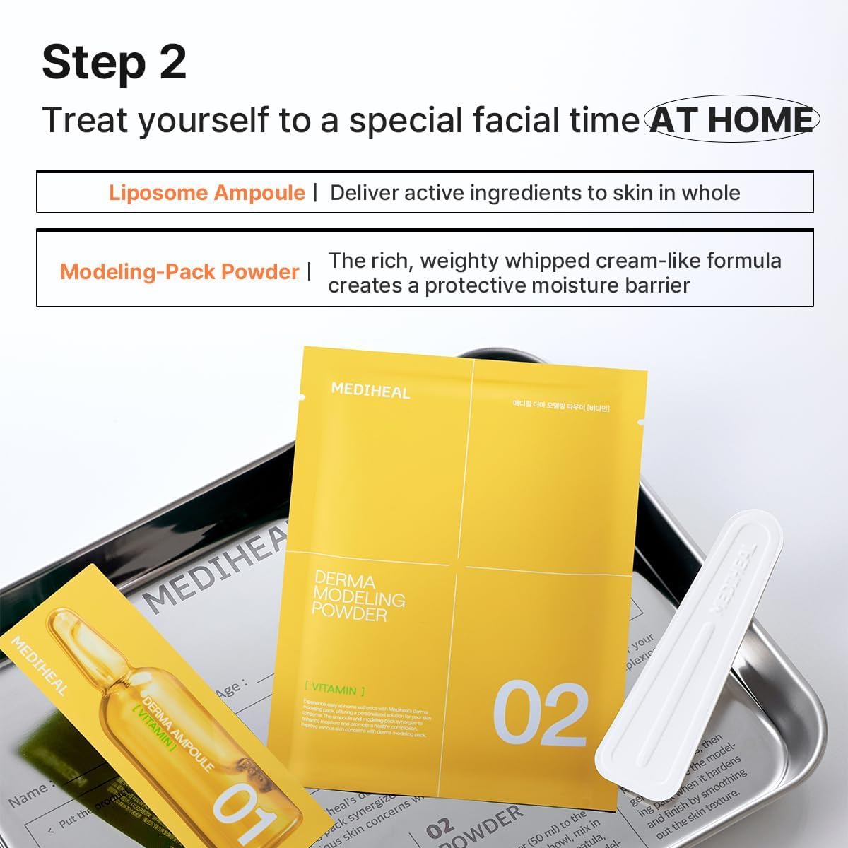 Mediheal Derma Modeling Pack Vitamina: aplicación suave en el rostro para absorción.