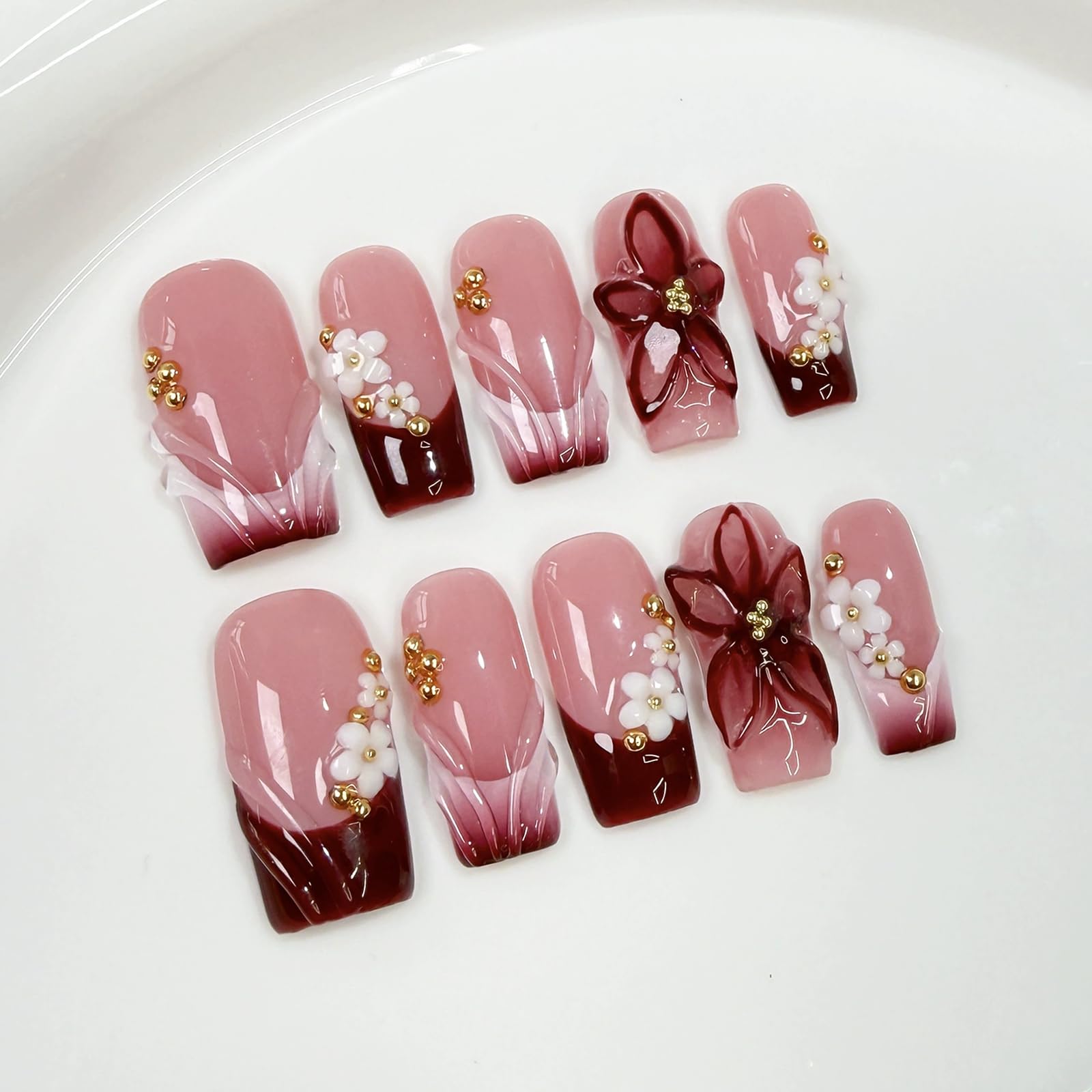 Meemooron Uñas Postizas Acabado Resplandeciente para look sofisticado.