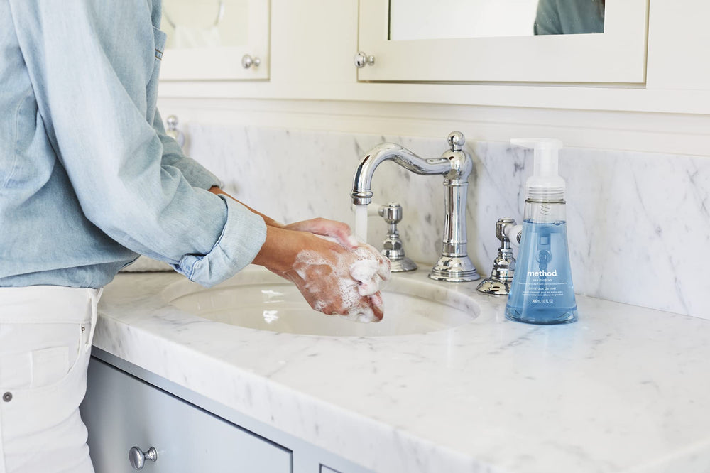 Envase de plástico 100% reciclado Method, opción ecológica para el baño.