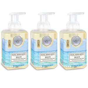 Michel Design Works Jabón de Mano Espuma Beach, frente del empaque 3-pack, aroma refrescante para la cocina.