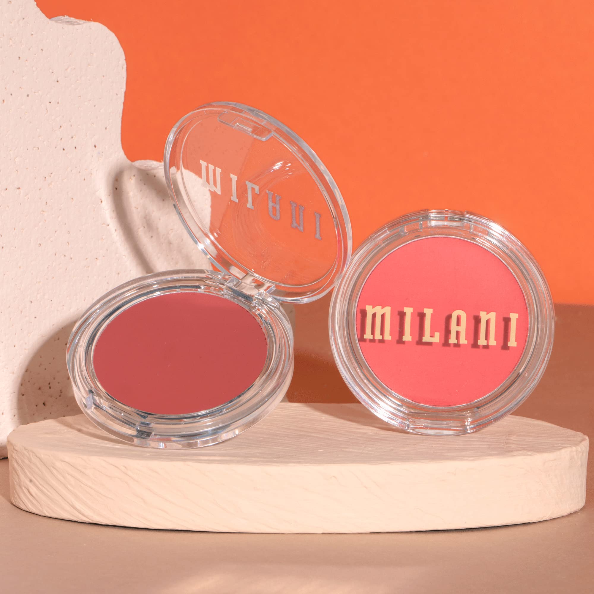 Milani Cheek Kiss Cream Blush, envase cruelty-free y compacto para retoques