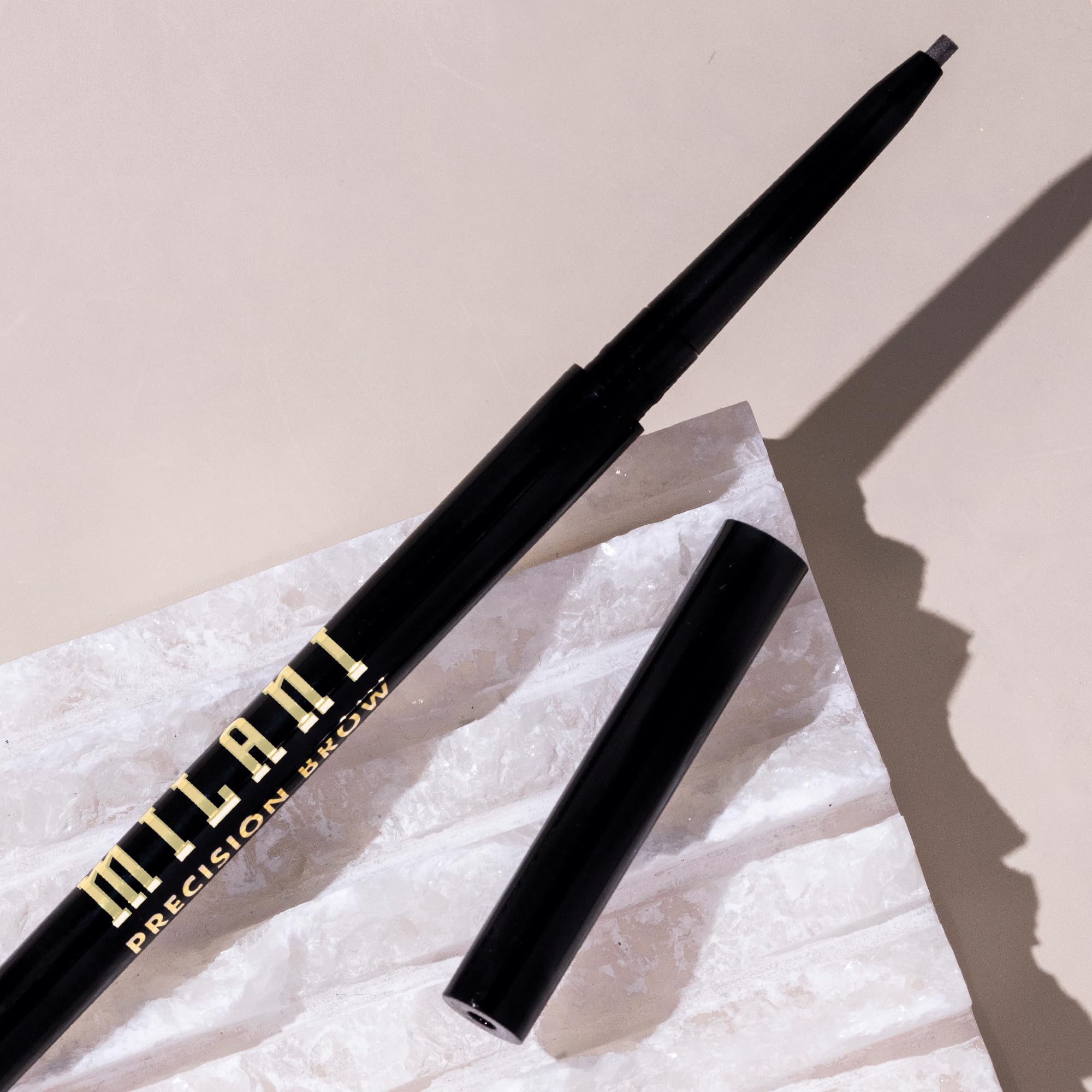 Milani Precision Brow Pencil Ebony, cepillo integrado para peinar y difuminar