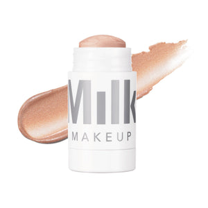 Milk Makeup Lit ilumina rostro y cuerpo con brillo suave y duradero