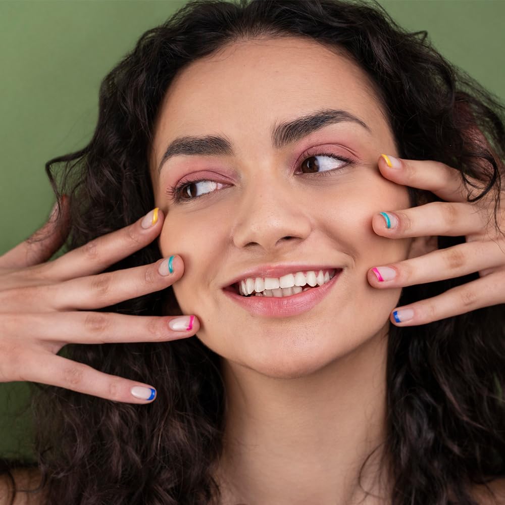 Regalo perfecto Ming Chun; uñas decorativas rápidas para sorprender en festividades.
