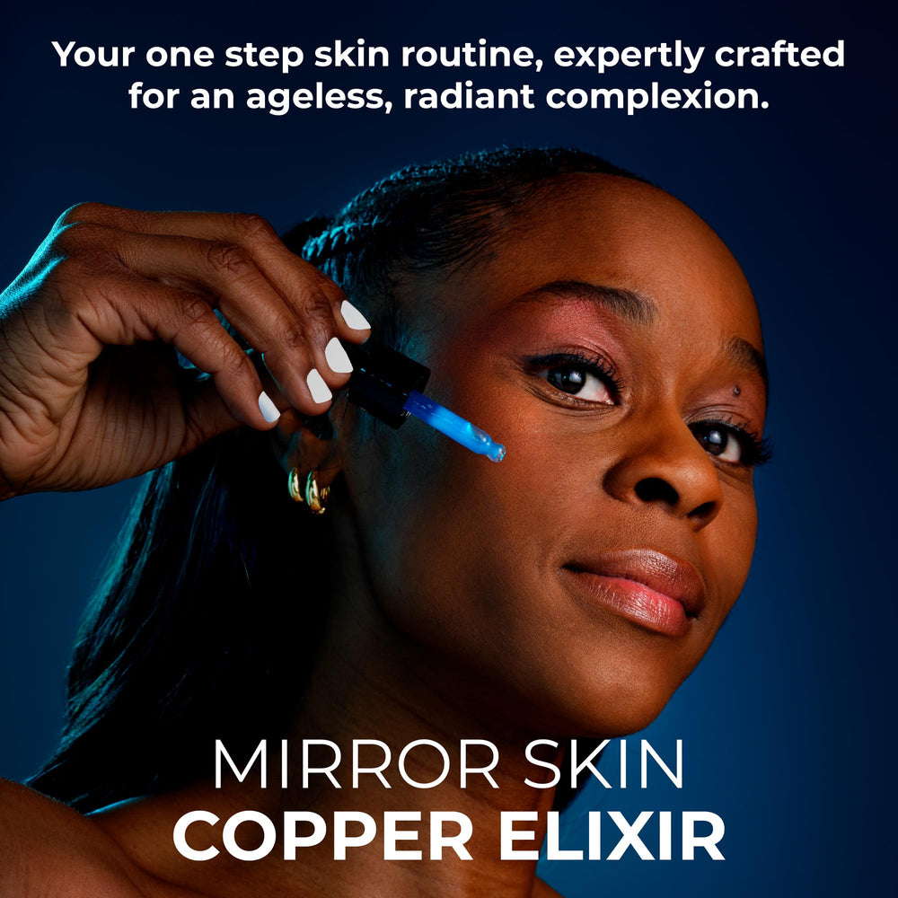 Mirror Skin Copper Elixir botella clara, ideal para aplicación precisa y hidratación suave.