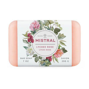 Jabón de barra Mistral clásico Lychee Rose con textura cremosa para limpieza lujosa.