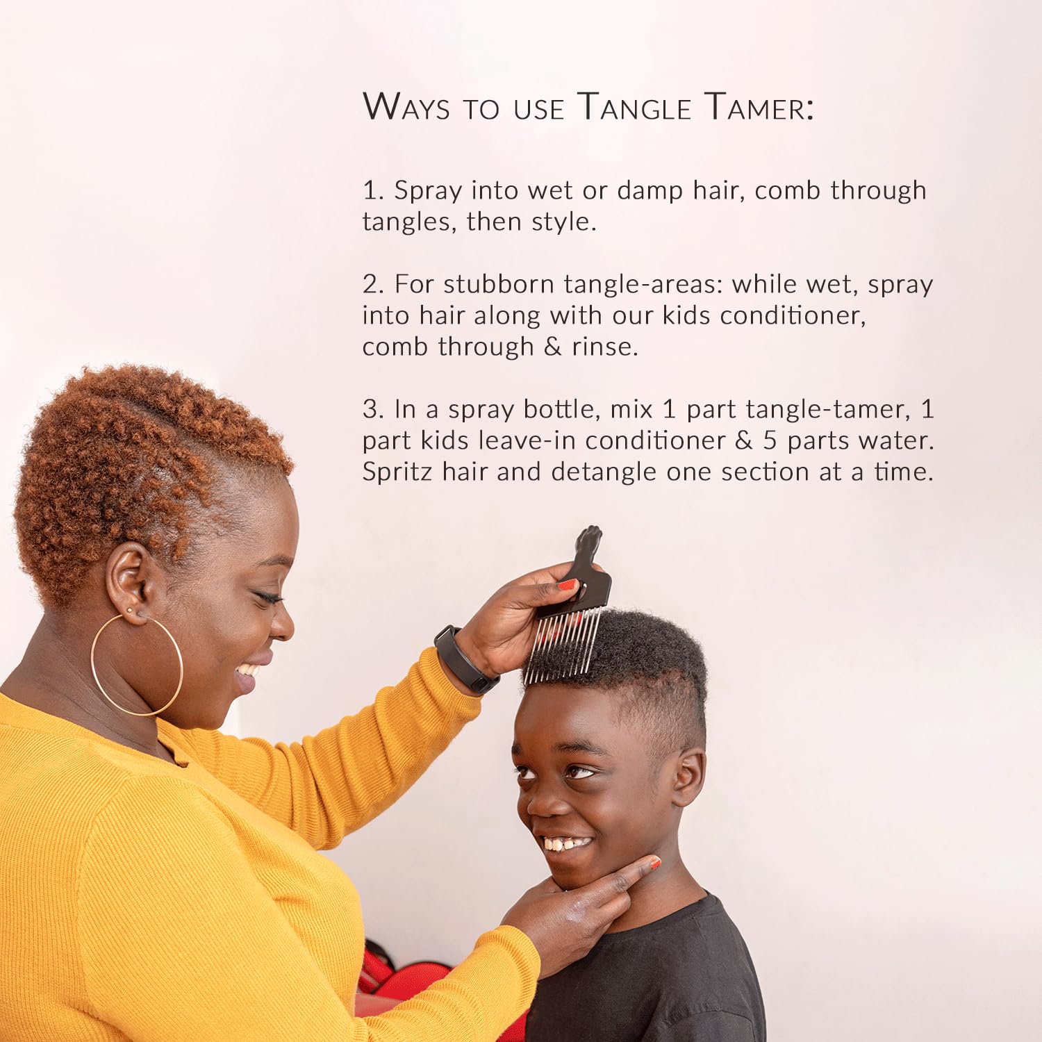 Mixed Chicks Kids Tangle Tamer, fórmula ligera desenreda sin apelmazar el cabello.