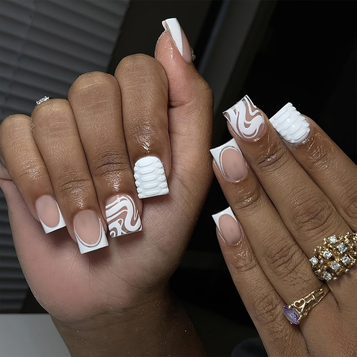MKWNTG Frances blanco ondulado: manicura rápida y elegante
