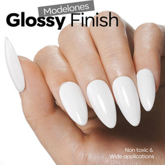 Acabado brillante y liso con gel blanco de Modelones.