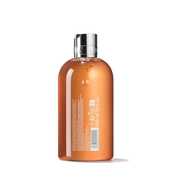 Molton Brown gel de ducha cítrico, espuma suave que deja la piel fresca