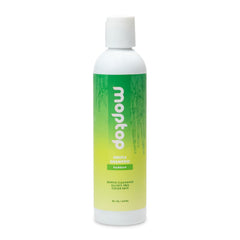 MopTop Gentle Shampoo limpia suavemente el cabello rizado y define rizos.