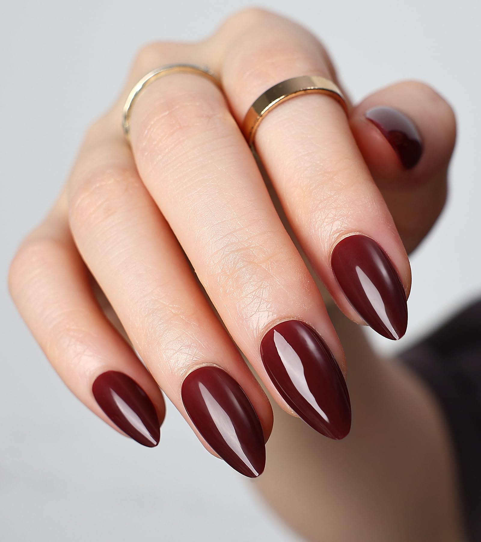 Morily uñas postizas almendra vino, acabado brillante para un look elegante.