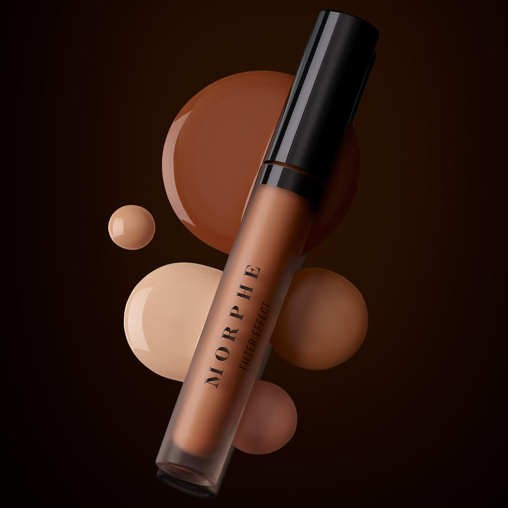Puede usarse como corrector de ojeras y contorno facial con acabado natural.