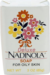 Nadinola Jabón de Lujo para Piel Grasa, limpieza facial suave y control del sebo.