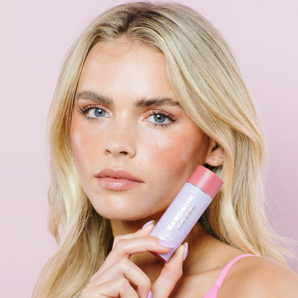 Naked Sundays Glow Balm Dusty Rose para labios y ojos con color suave y hidratación.