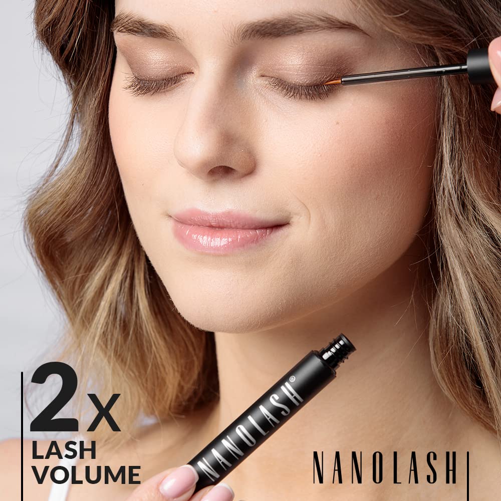 Pestañas densas con Nanolash, mirada más intensa.