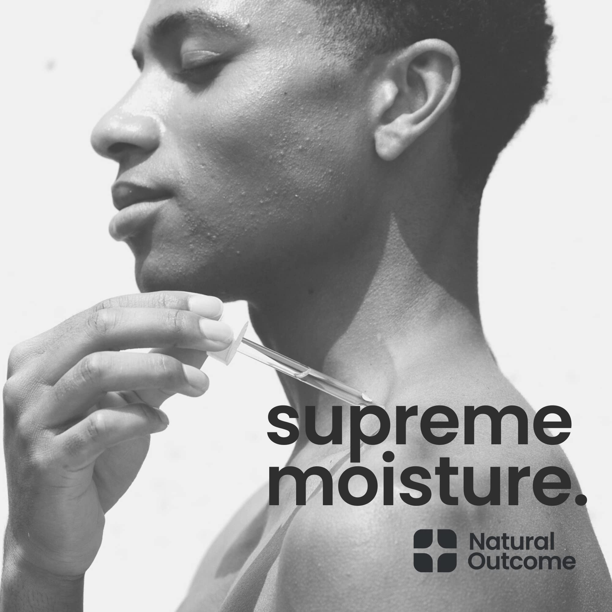 Muestra la textura hidratante del Serum Supreme en la piel.