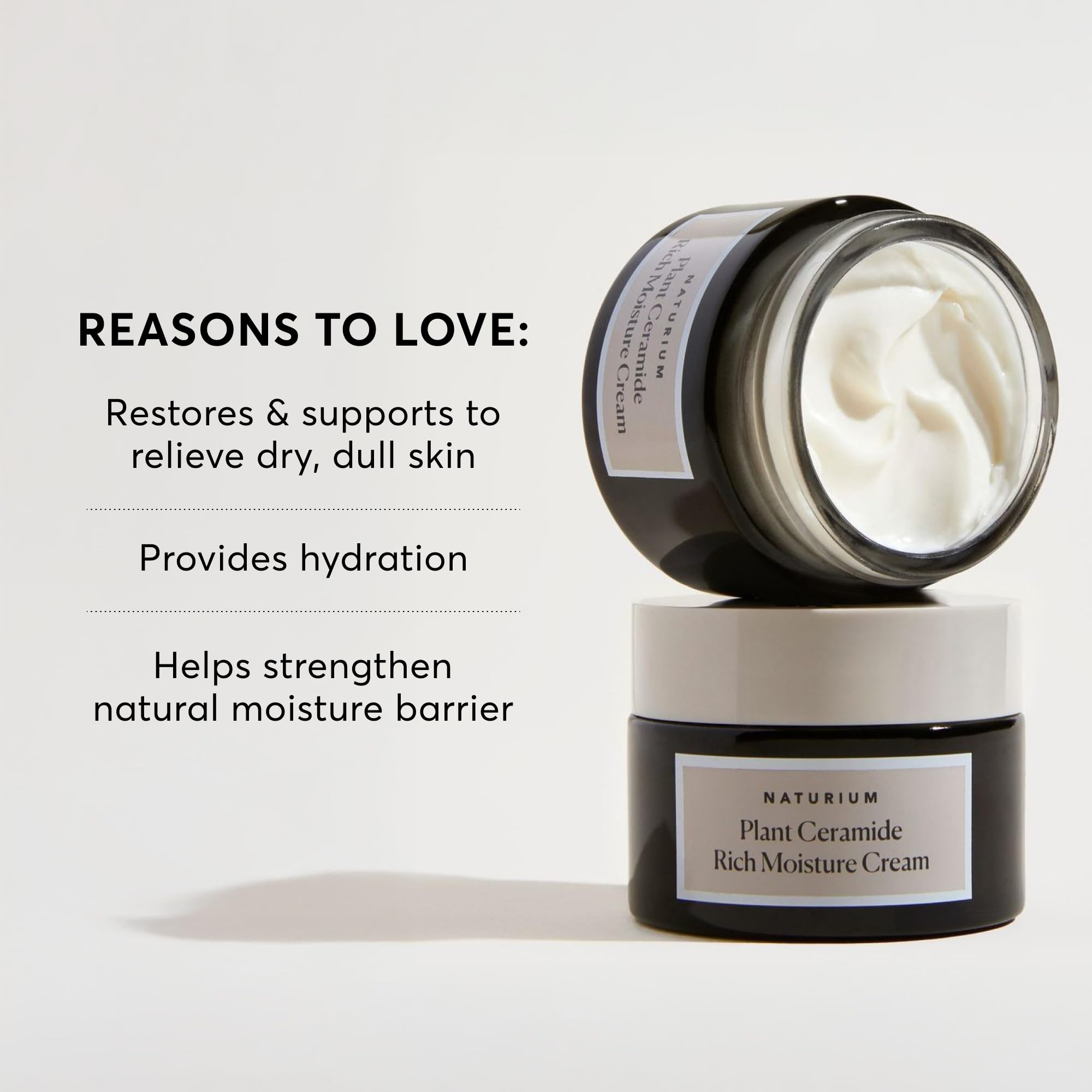 Naturium crema ceramidas vegetal, ayuda a mantener la piel nutrida durante todo el dia.