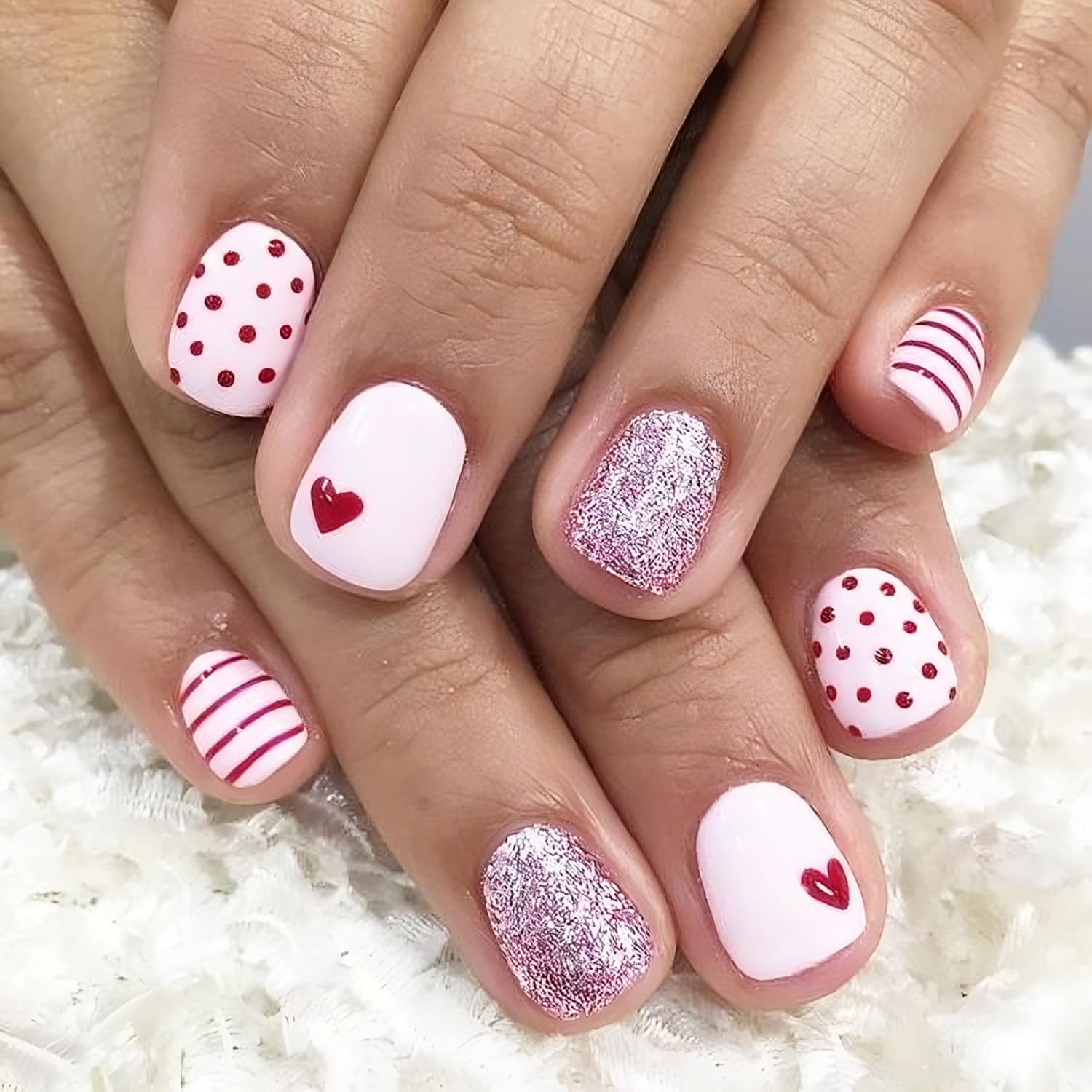 NEWSPIED uñas falsas corta cuadradas con corazón rosado y brillo para ocasiones