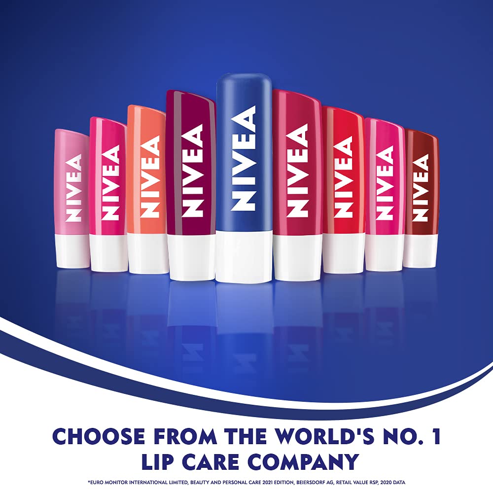 NIVEA Granada Brillo, textura cremosa para labios confortables durante todo el día.